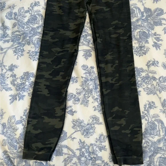 Spanx Seamless Leggings - Picture 3 of 5